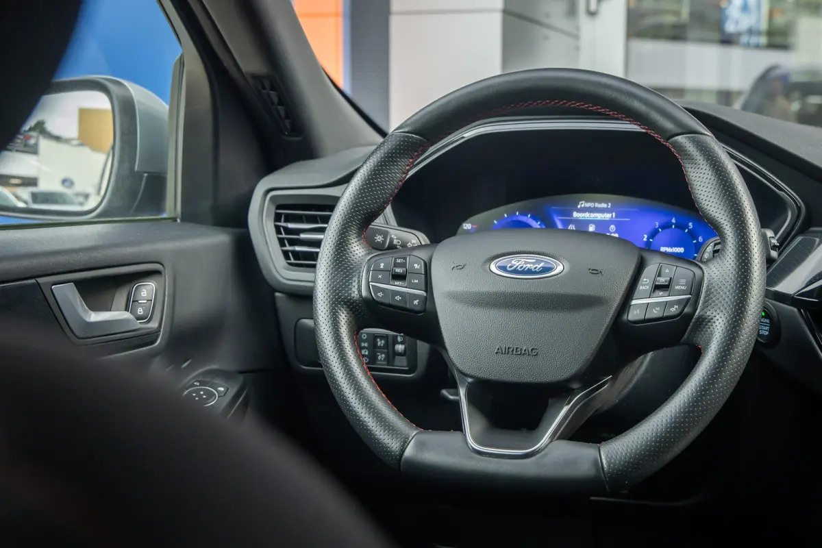1.5 EcoBoost ST-Line | Trekhaak | Apple Carplay/Android Auto | Achteruitrijcamera | Dodehoek detectie | Keyless | Parkeersensoren | Stoel- Stuurverwarming | Achteruitrijcamera | Apple Carpla