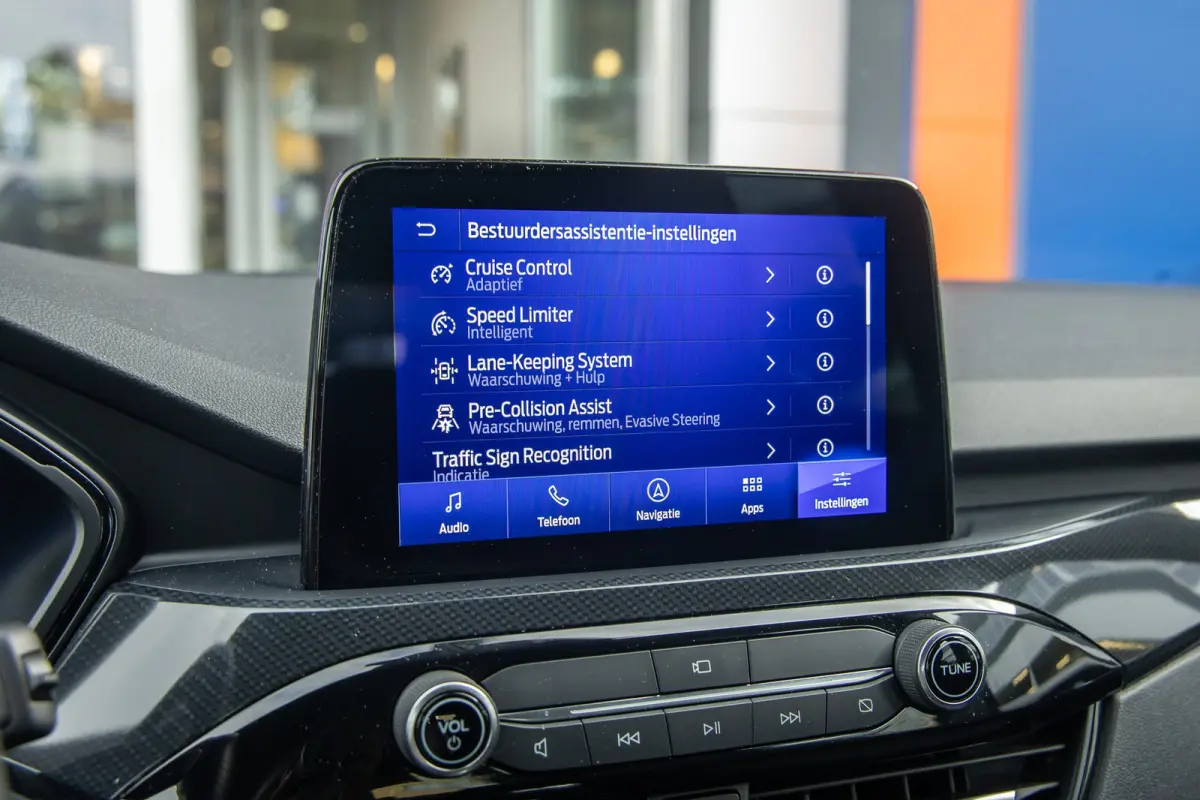 1.5 EcoBoost ST-Line | Trekhaak | Apple Carplay/Android Auto | Achteruitrijcamera | Dodehoek detectie | Keyless | Parkeersensoren | Stoel- Stuurverwarming | Achteruitrijcamera | Apple Carpla