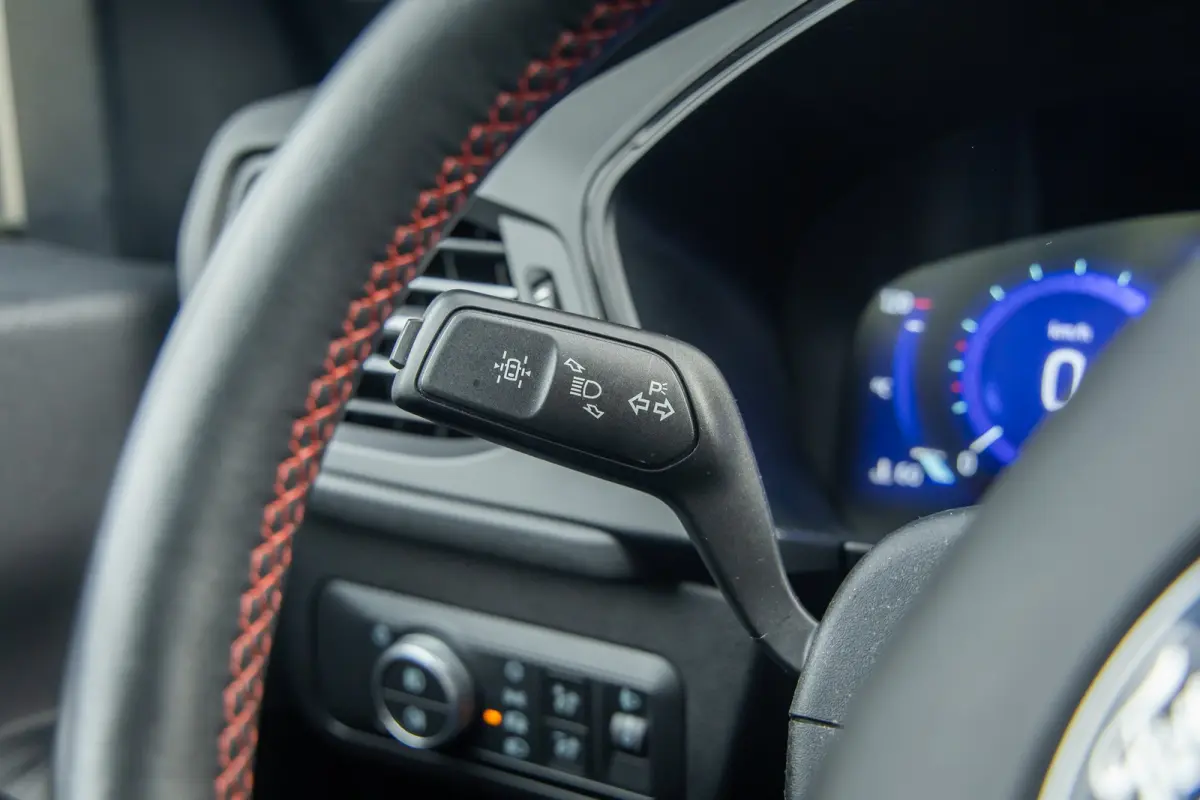 1.5 EcoBoost ST-Line | Trekhaak | Apple Carplay/Android Auto | Achteruitrijcamera | Dodehoek detectie | Keyless | Parkeersensoren | Stoel- Stuurverwarming | Achteruitrijcamera | Apple Carpla