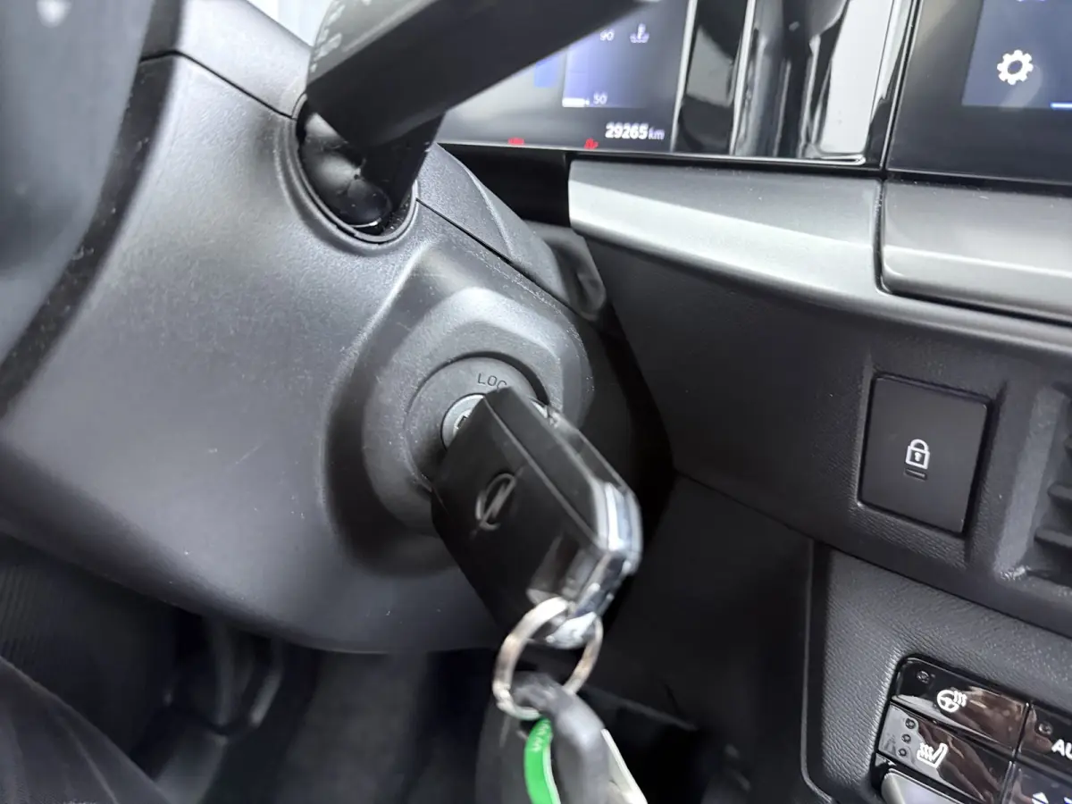 1.2 Turbo Hybrid GS / Navigatie / Camera / Parkeersensoren / Stuur -en Stoelverwarmd / Dodehoek / Carplay / LED