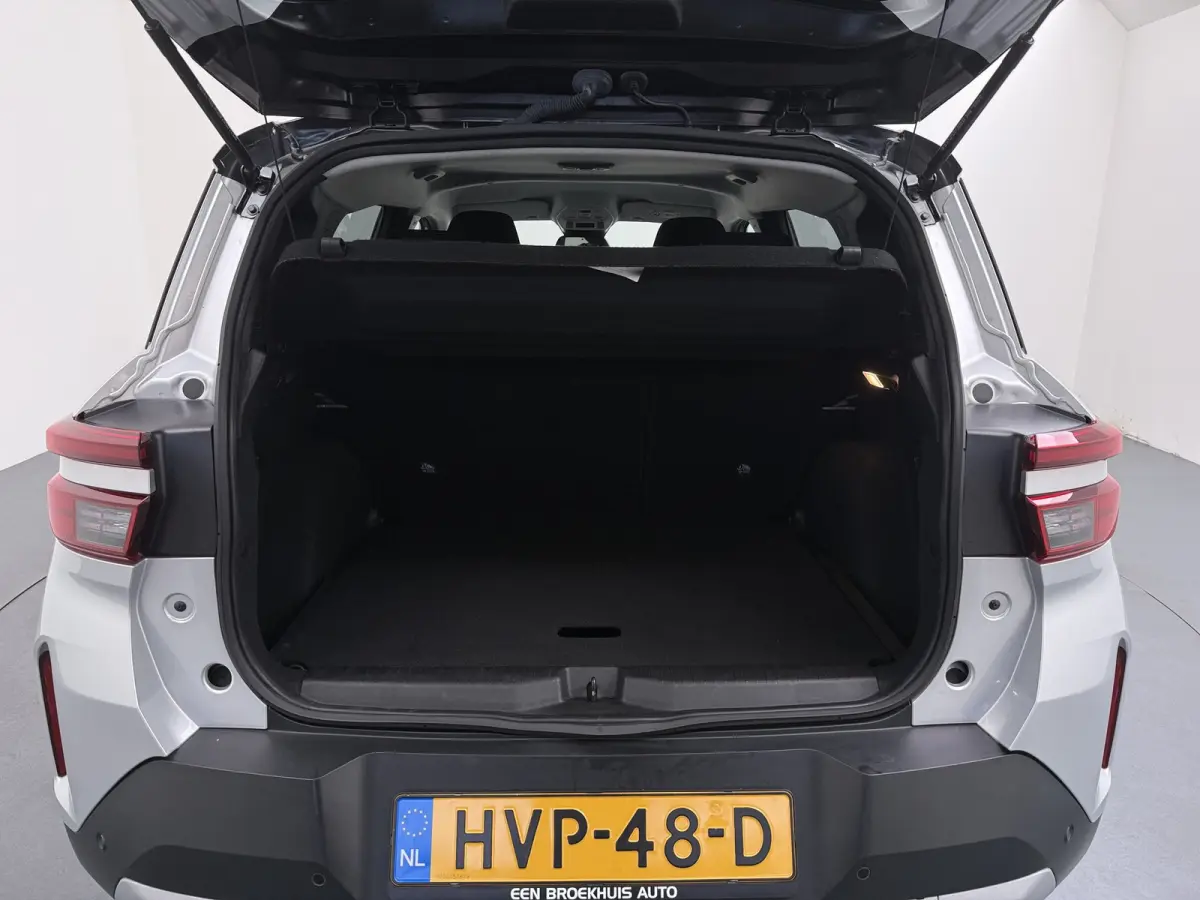 1.2 Turbo Hybrid GS / Navigatie / Camera / Parkeersensoren / Stuur -en Stoelverwarmd / Dodehoek / Carplay / LED