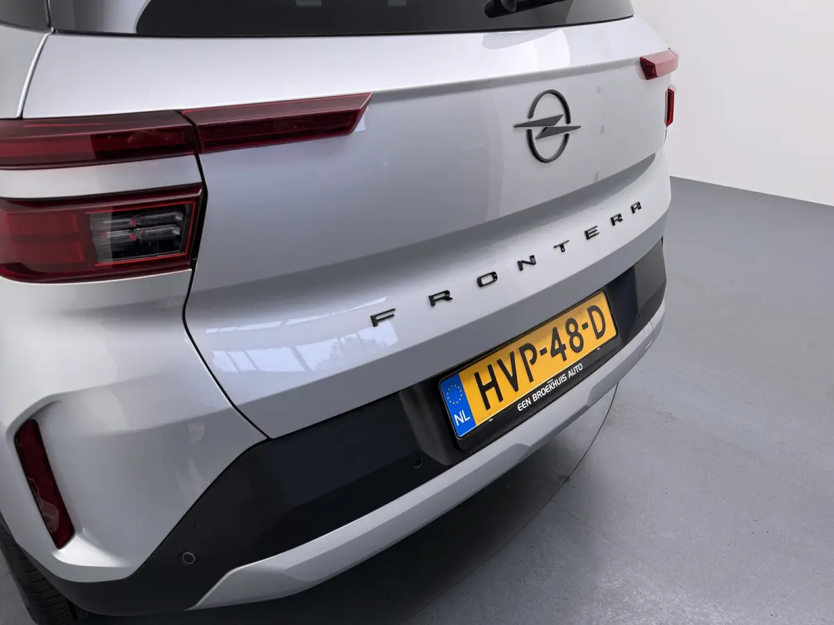 1.2 Turbo Hybrid GS / Navigatie / Camera / Parkeersensoren / Stuur -en Stoelverwarmd / Dodehoek / Carplay / LED