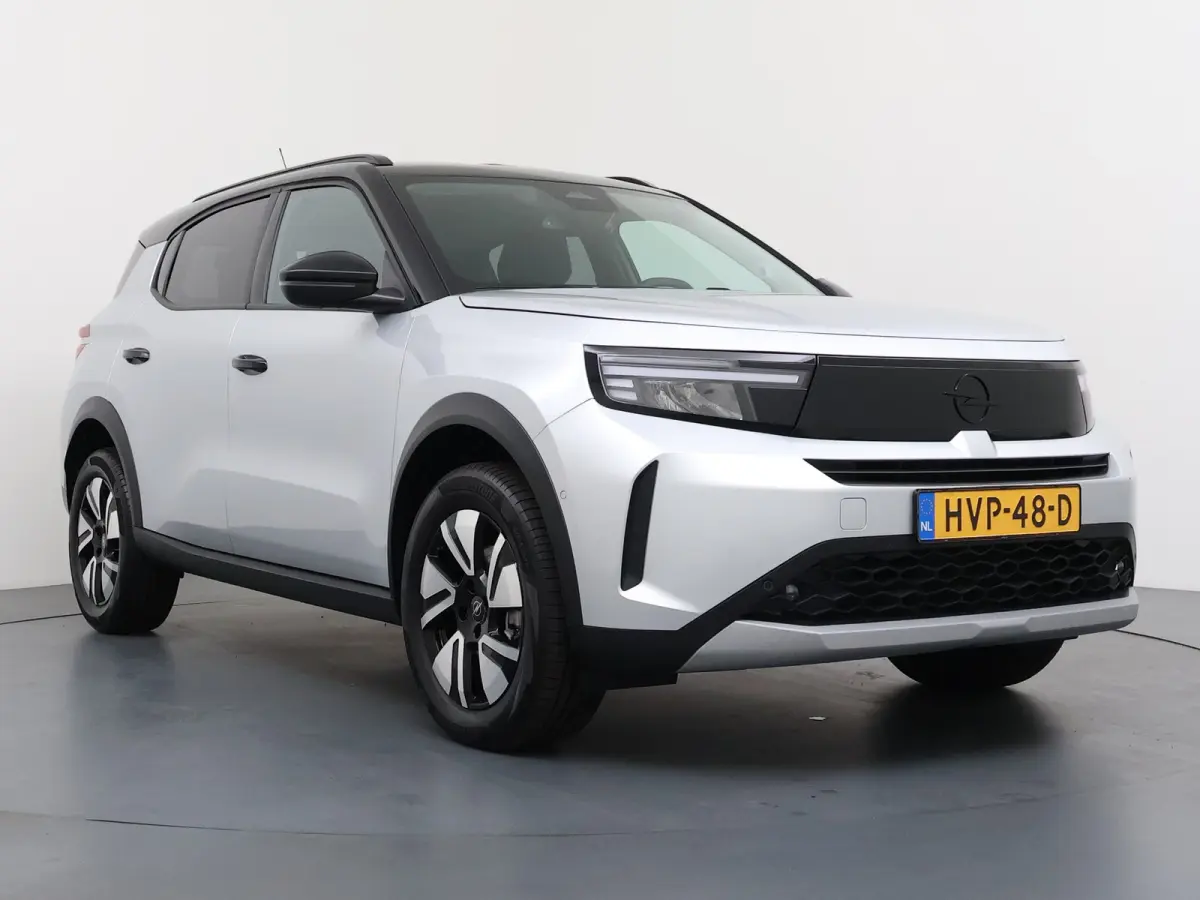 1.2 Turbo Hybrid GS / Navigatie / Camera / Parkeersensoren / Stuur -en Stoelverwarmd / Dodehoek / Carplay / LED