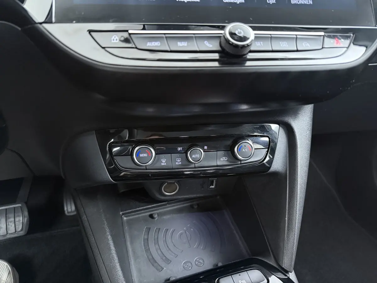 1.2 Elegance | Achteruitrijcamera | Apple Carplay/Android Auto|telefoonintegratie premium | Centrale deurvergrendeling met afstandsbediening