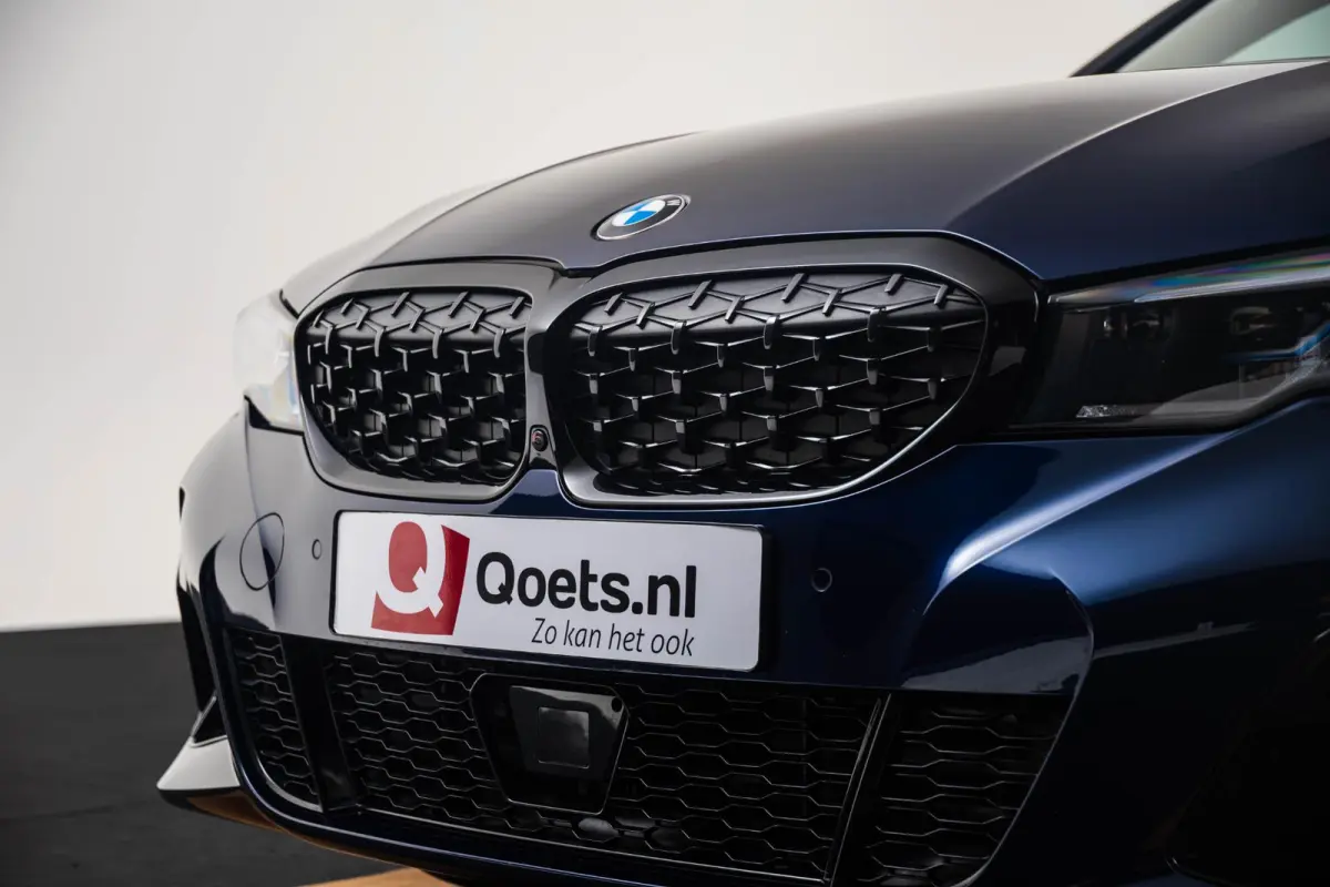 M340d xDrive Business Edition Plus Trekhaak - Panoramadak - Elektrischverstelbare stoelen - Stoelverwarming voor/achter - Getinte/geluiddempende ruiten - Head up - Active Cruise Control -