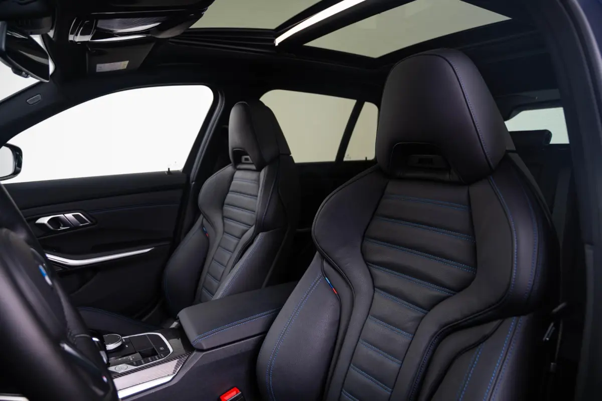 M340d xDrive Business Edition Plus Trekhaak - Panoramadak - Elektrischverstelbare stoelen - Stoelverwarming voor/achter - Getinte/geluiddempende ruiten - Head up - Active Cruise Control -