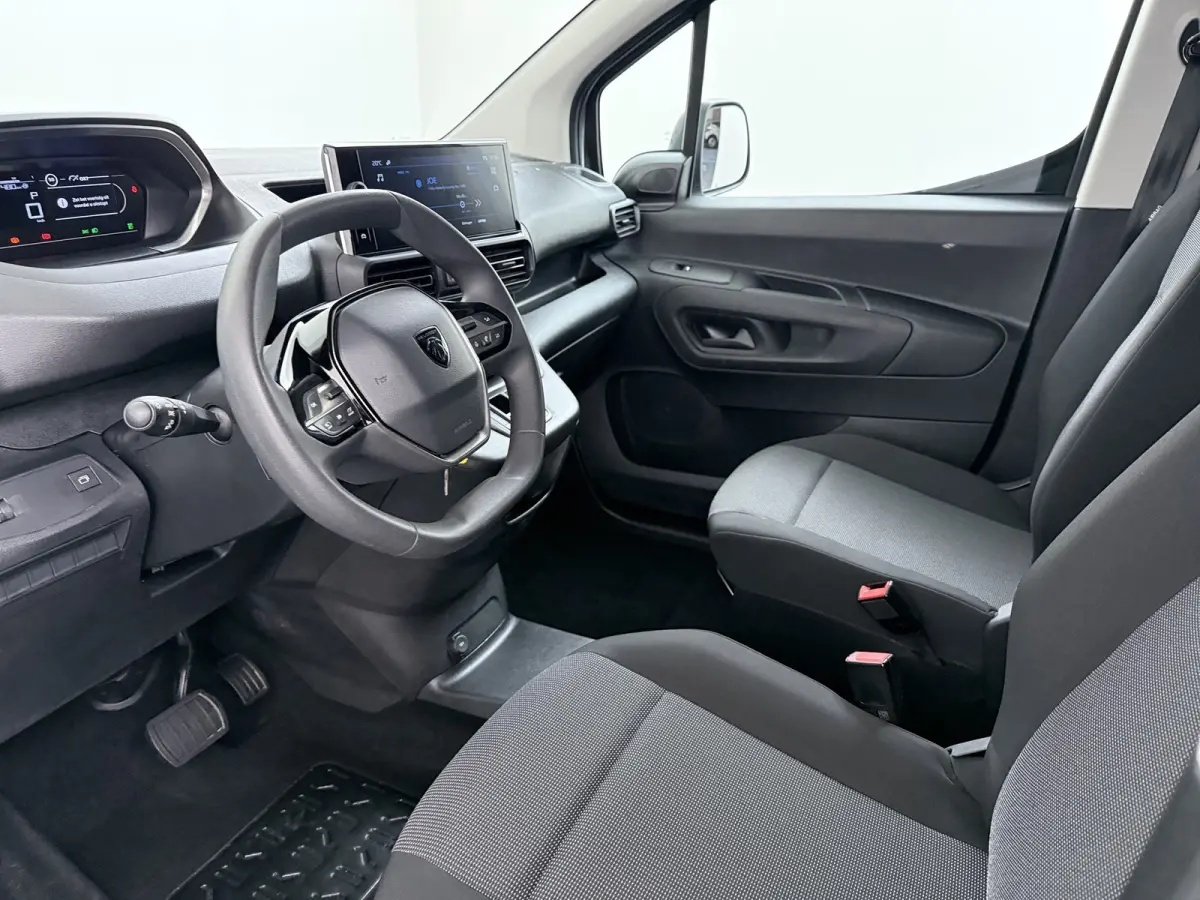 1.5 BlueHDI 130pk EAT8 L1 | Achteruitrijcamera | Apple Carplay/Android Auto|telefoonintegratie premium | Cruise control