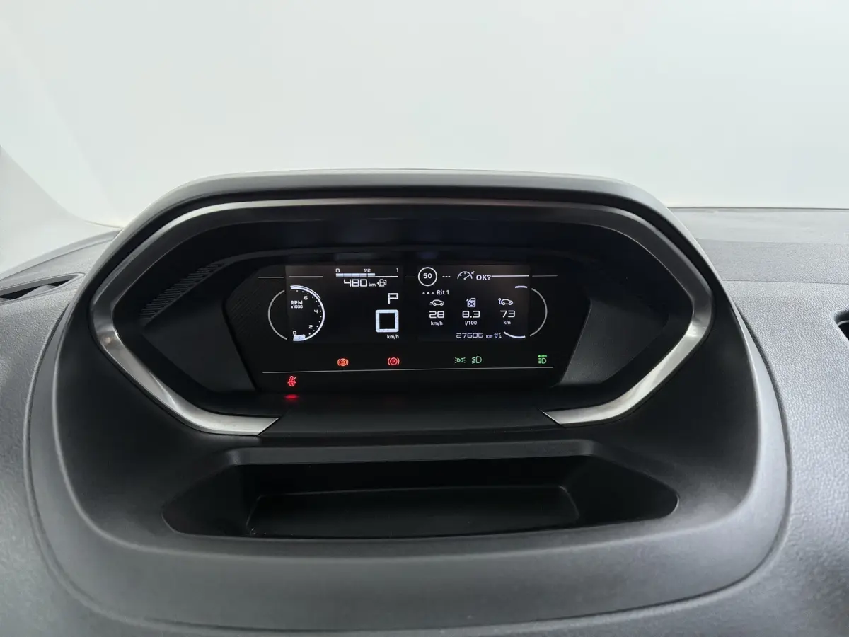 1.5 BlueHDI 130pk EAT8 L1 | Achteruitrijcamera | Apple Carplay/Android Auto|telefoonintegratie premium | Cruise control