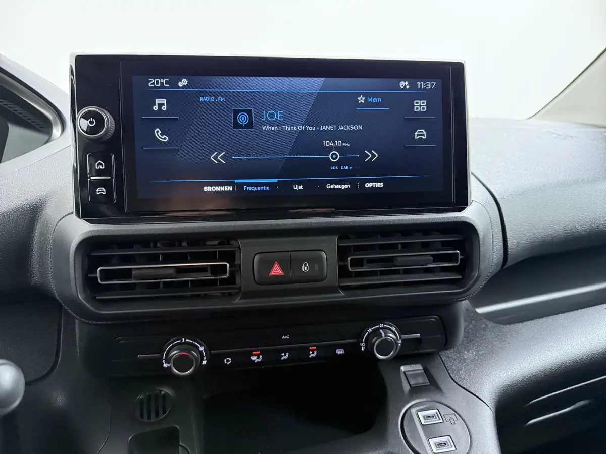 1.5 BlueHDI 130pk EAT8 L1 | Achteruitrijcamera | Apple Carplay/Android Auto|telefoonintegratie premium | Cruise control