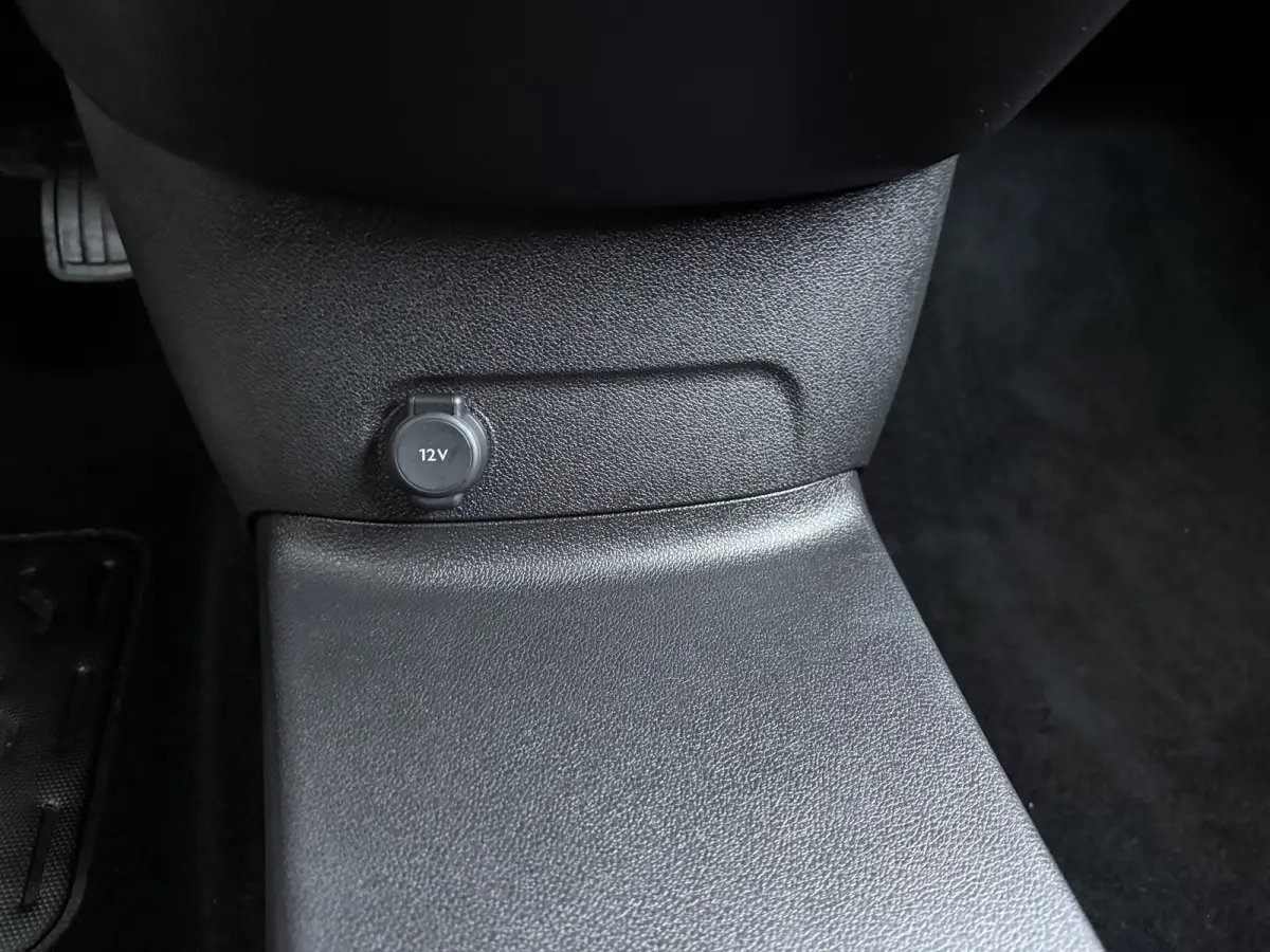 1.5 BlueHDI 130pk EAT8 L1 | Achteruitrijcamera | Apple Carplay/Android Auto|telefoonintegratie premium | Cruise control