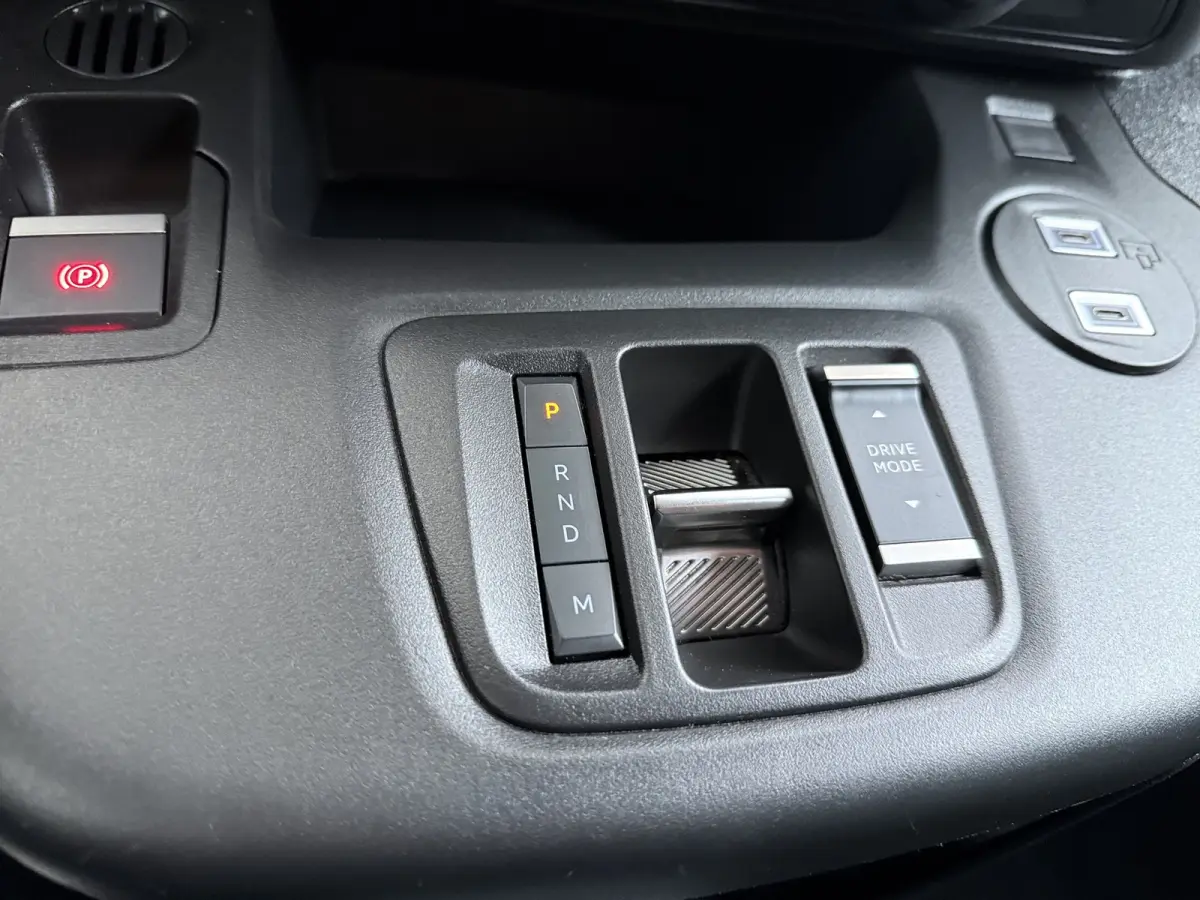 1.5 BlueHDI 130pk EAT8 L1 | Achteruitrijcamera | Apple Carplay/Android Auto|telefoonintegratie premium | Cruise control