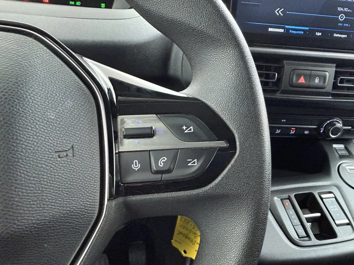 1.5 BlueHDI 130pk EAT8 L1 | Achteruitrijcamera | Apple Carplay/Android Auto|telefoonintegratie premium | Cruise control