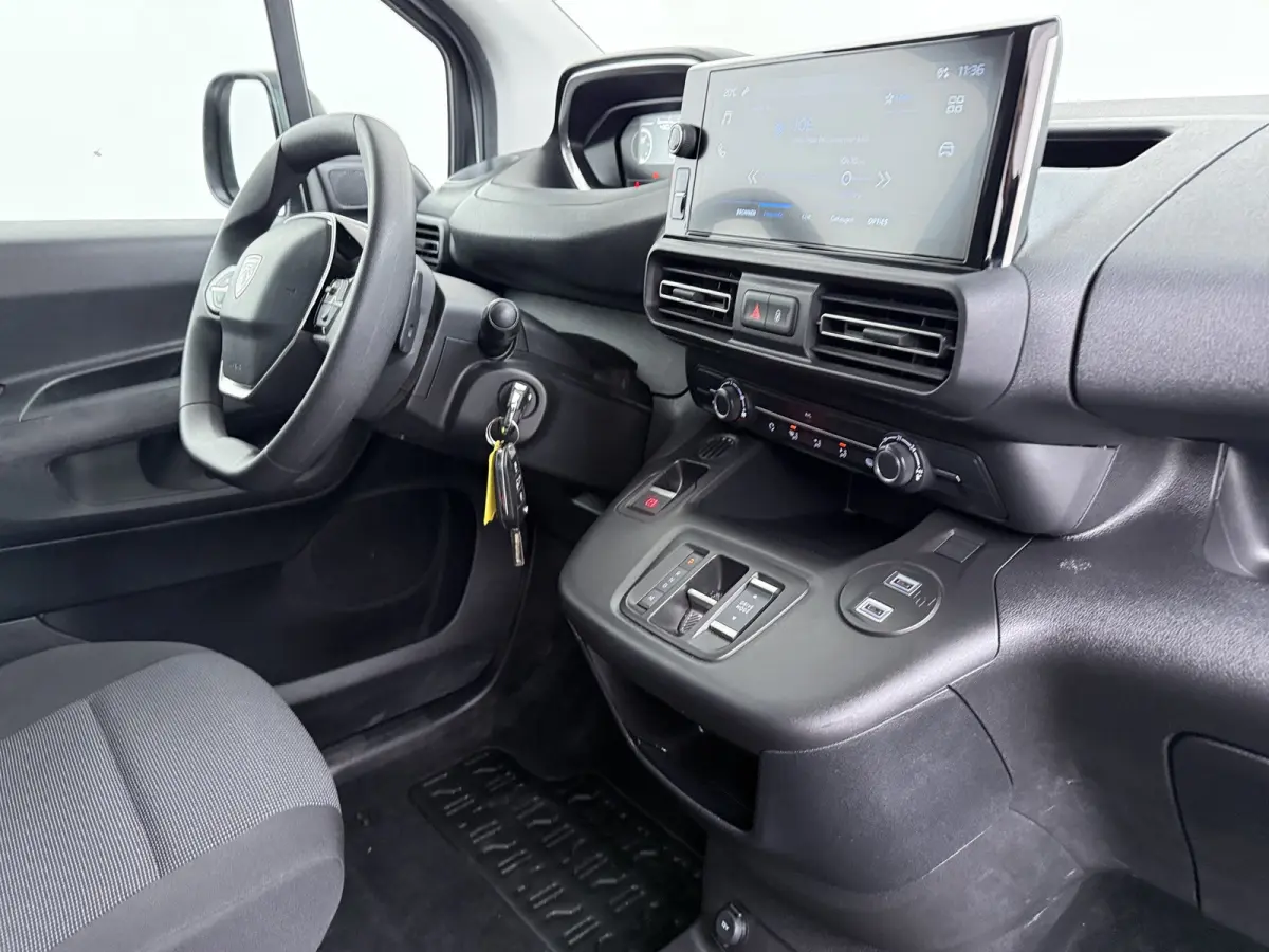 1.5 BlueHDI 130pk EAT8 L1 | Achteruitrijcamera | Apple Carplay/Android Auto|telefoonintegratie premium | Cruise control