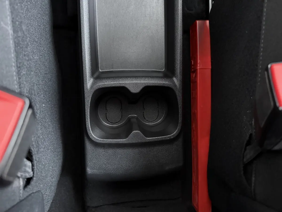 1.5 BlueHDI 130pk EAT8 L1 | Achteruitrijcamera | Apple Carplay/Android Auto|telefoonintegratie premium | Cruise control