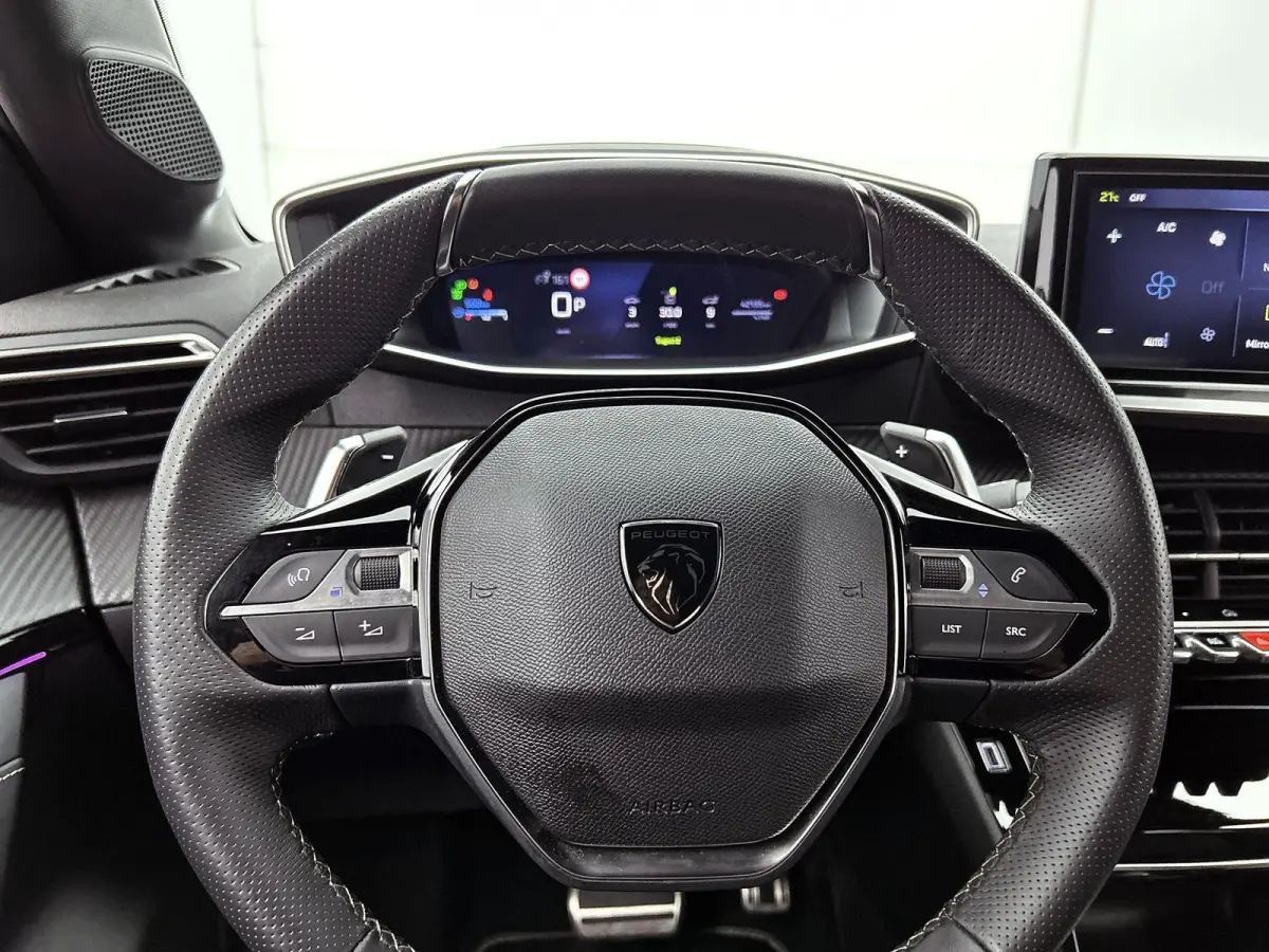 GT Hybrid 145pk Automaat | Navigatie | 360° Camera | Climate Control | Adaptieve Cruise Control | Parkeersensoren v+a | Armsteun | Keyless | Full Led koplampen | Dodehoeksensor| Leder/stof 