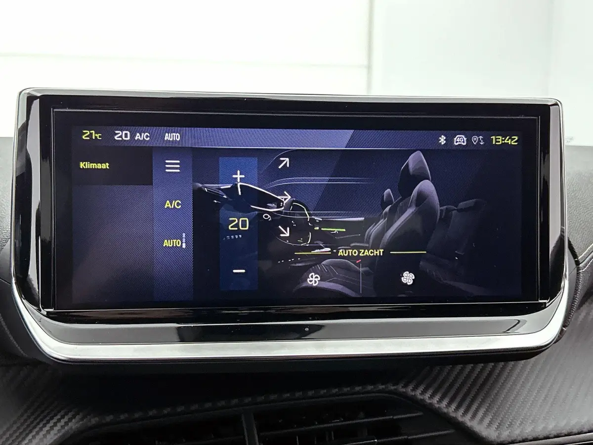 GT Hybrid 145pk Automaat | Navigatie | 360° Camera | Climate Control | Adaptieve Cruise Control | Parkeersensoren v+a | Armsteun | Keyless | Full Led koplampen | Dodehoeksensor| Leder/stof 