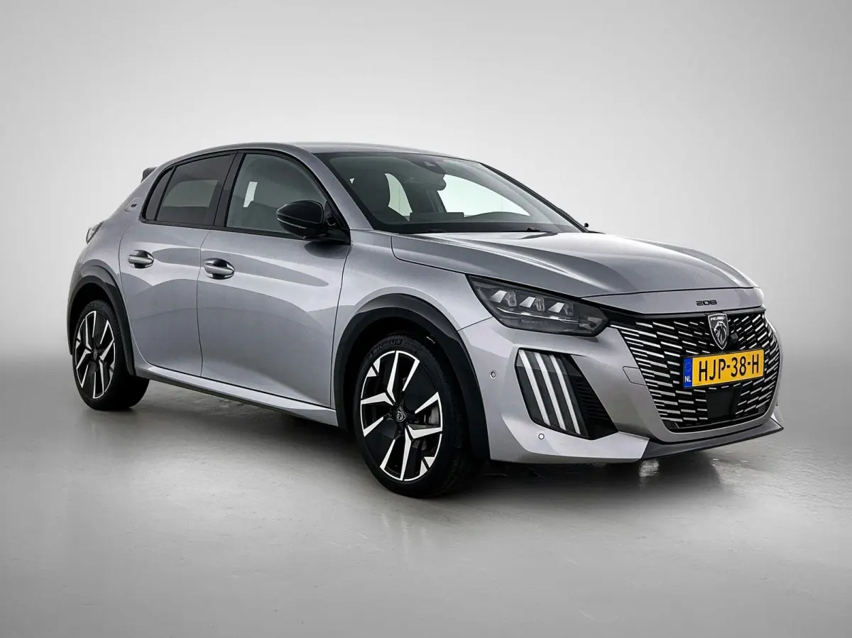 GT Hybrid 145pk Automaat | Navigatie | 360° Camera | Climate Control | Adaptieve Cruise Control | Parkeersensoren v+a | Armsteun | Keyless | Full Led koplampen | Dodehoeksensor| Leder/stof 