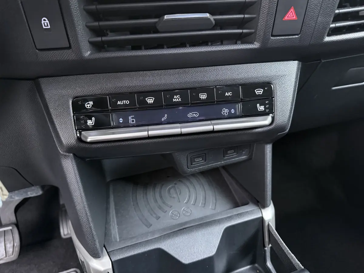 1.2 Turbo Hybrid GS 145pk | Achteruitrijcamera | Cruise control | Dodehoek detectie