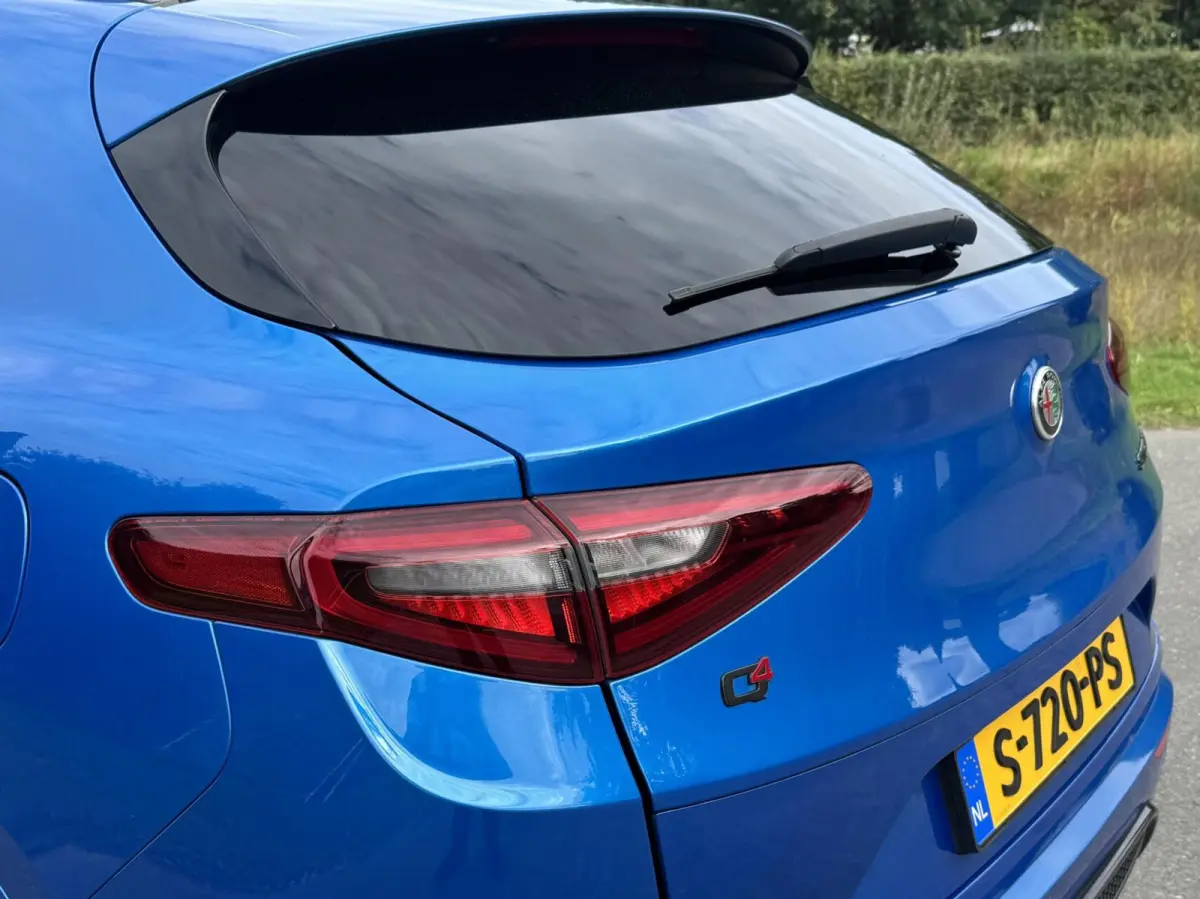 2.0t Q4 310pk Veloce, Misano, 20" Q VOL!
