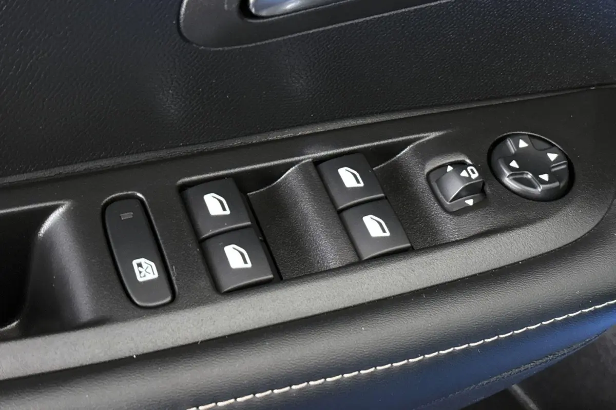 1.2 Hybrid 110 e-DCS6 Allure Automaat Camera Dodehoek Navigatie