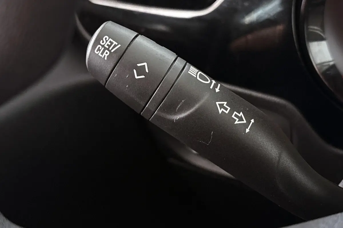 1.2 Edition LED Apple CarPlay 16" LMW