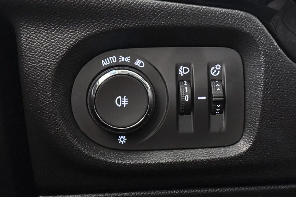 1.2 Edition LED Apple CarPlay 16" LMW