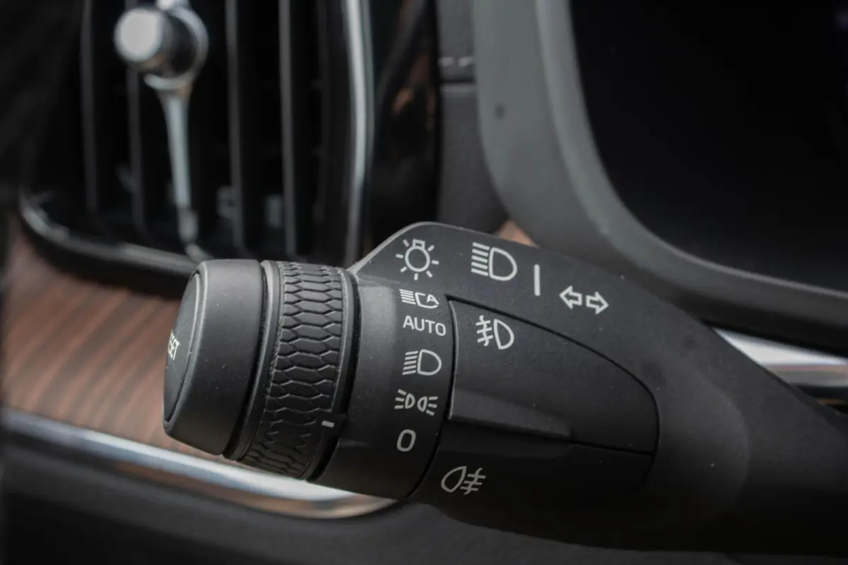 2.0 T6 Plug-in hybrid AWD Ultimate Bright|Massage|Stuur+stoelverwarming en ventilatie|360 Camera|Trekhaak|