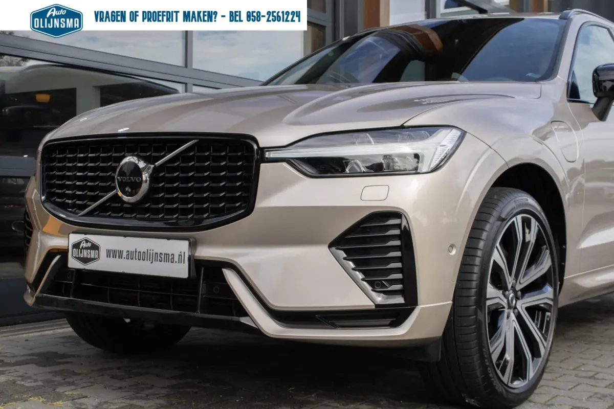 2.0 T6 Plug-in hybrid AWD Ultimate Bright|Massage|Stuur+stoelverwarming en ventilatie|360 Camera|Trekhaak|