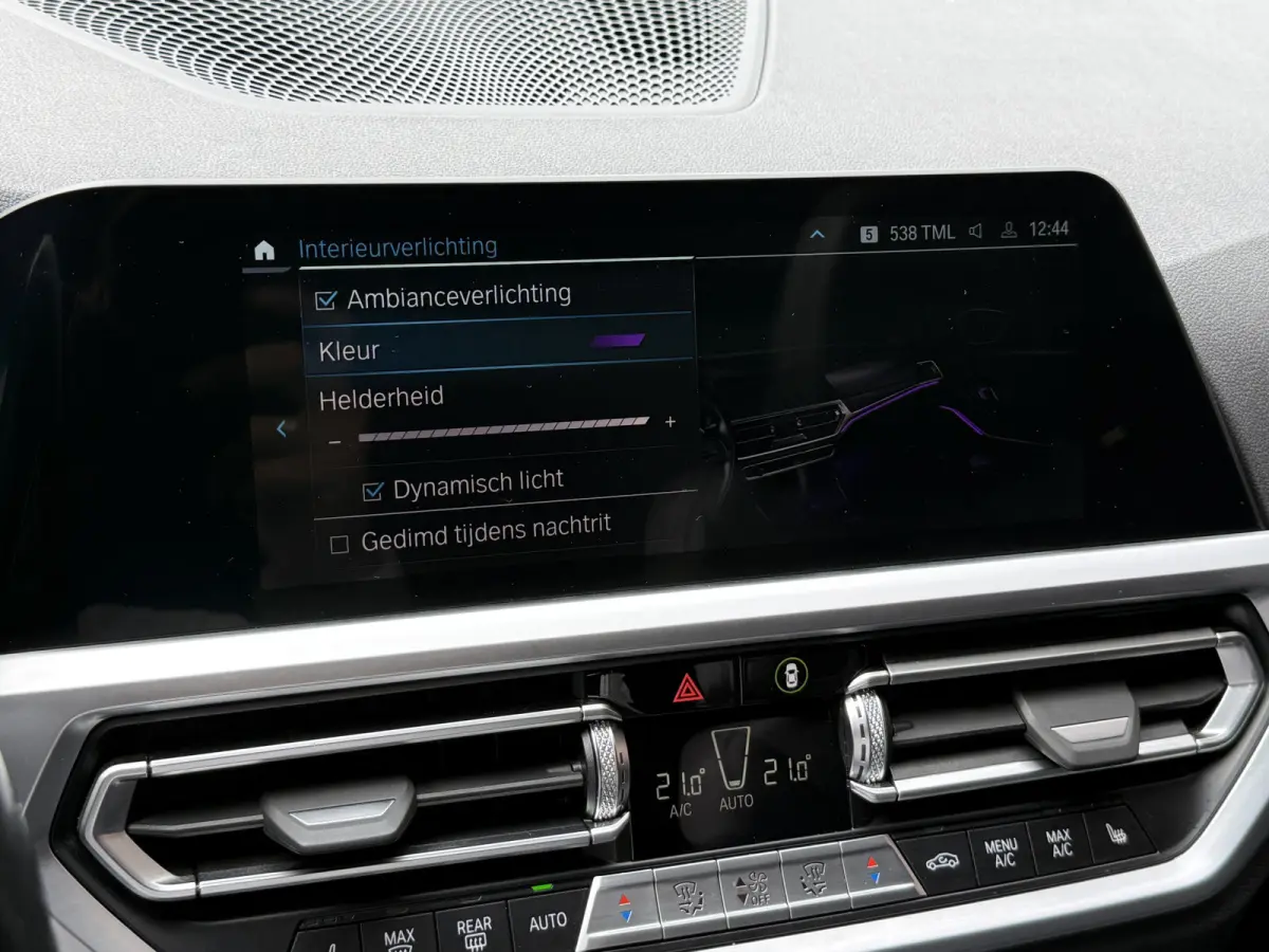 320e Business Edition Plus | Panoramadak | Wegkl. trekhaak | Vol leder