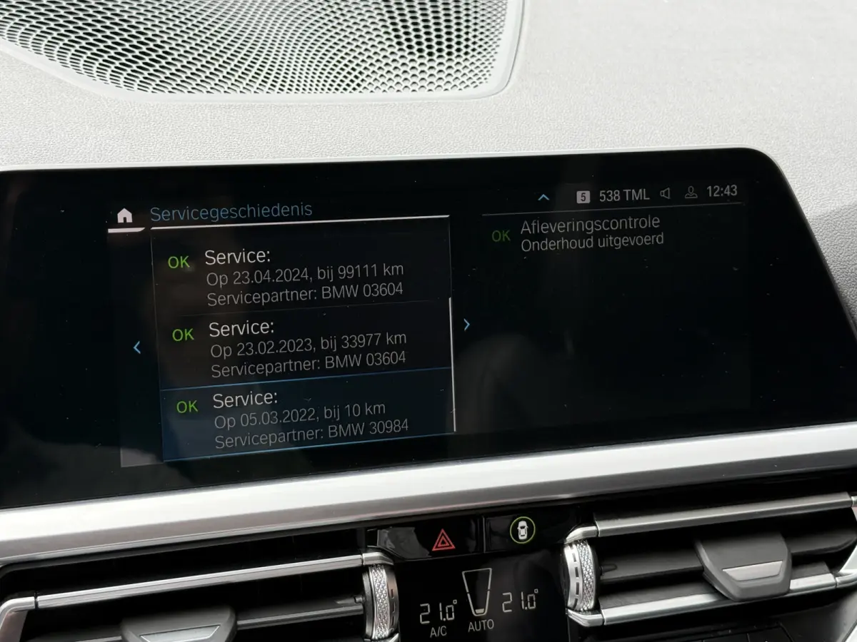 320e Business Edition Plus | Panoramadak | Wegkl. trekhaak | Vol leder