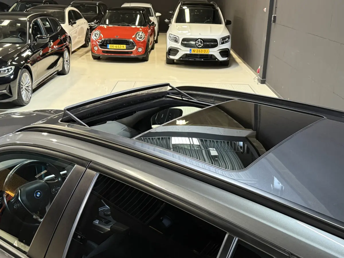 320e Business Edition Plus | Panoramadak | Wegkl. trekhaak | Vol leder
