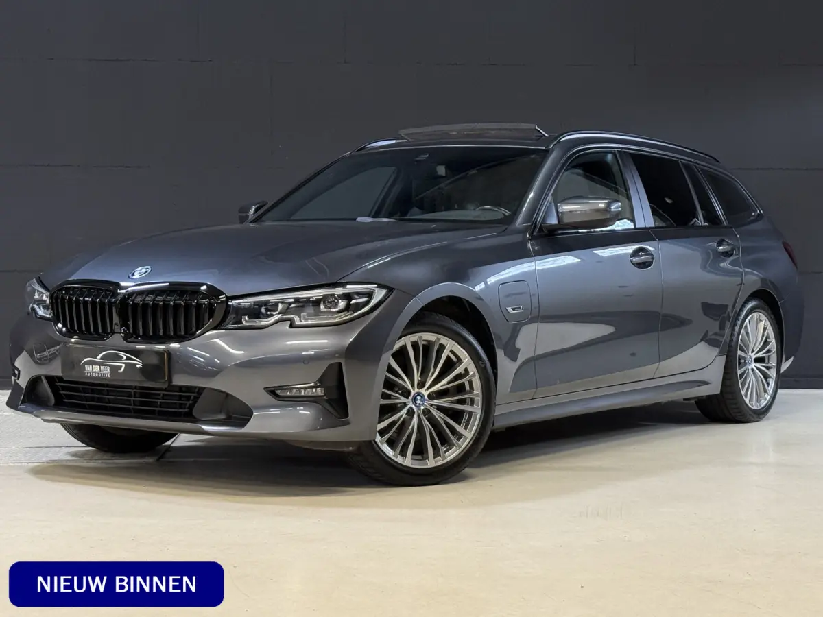 320e Business Edition Plus | Panoramadak | Wegkl. trekhaak | Vol leder