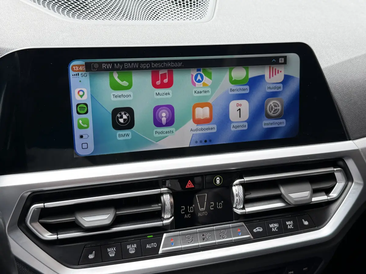 320e Business Edition Plus | Panoramadak | Wegkl. trekhaak | Vol leder