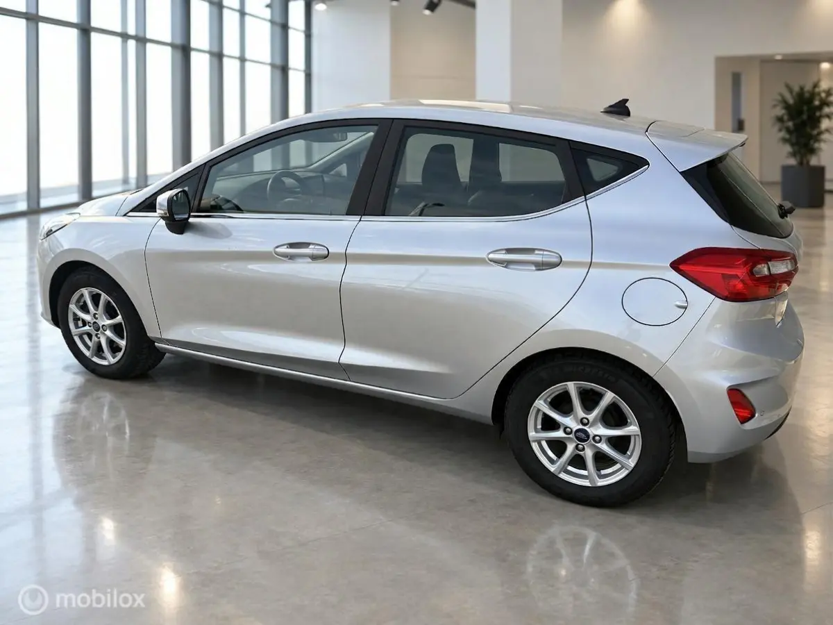1.0 EcoBoost Titanium | 01/2021 | 128.775km | Zilver Metallic