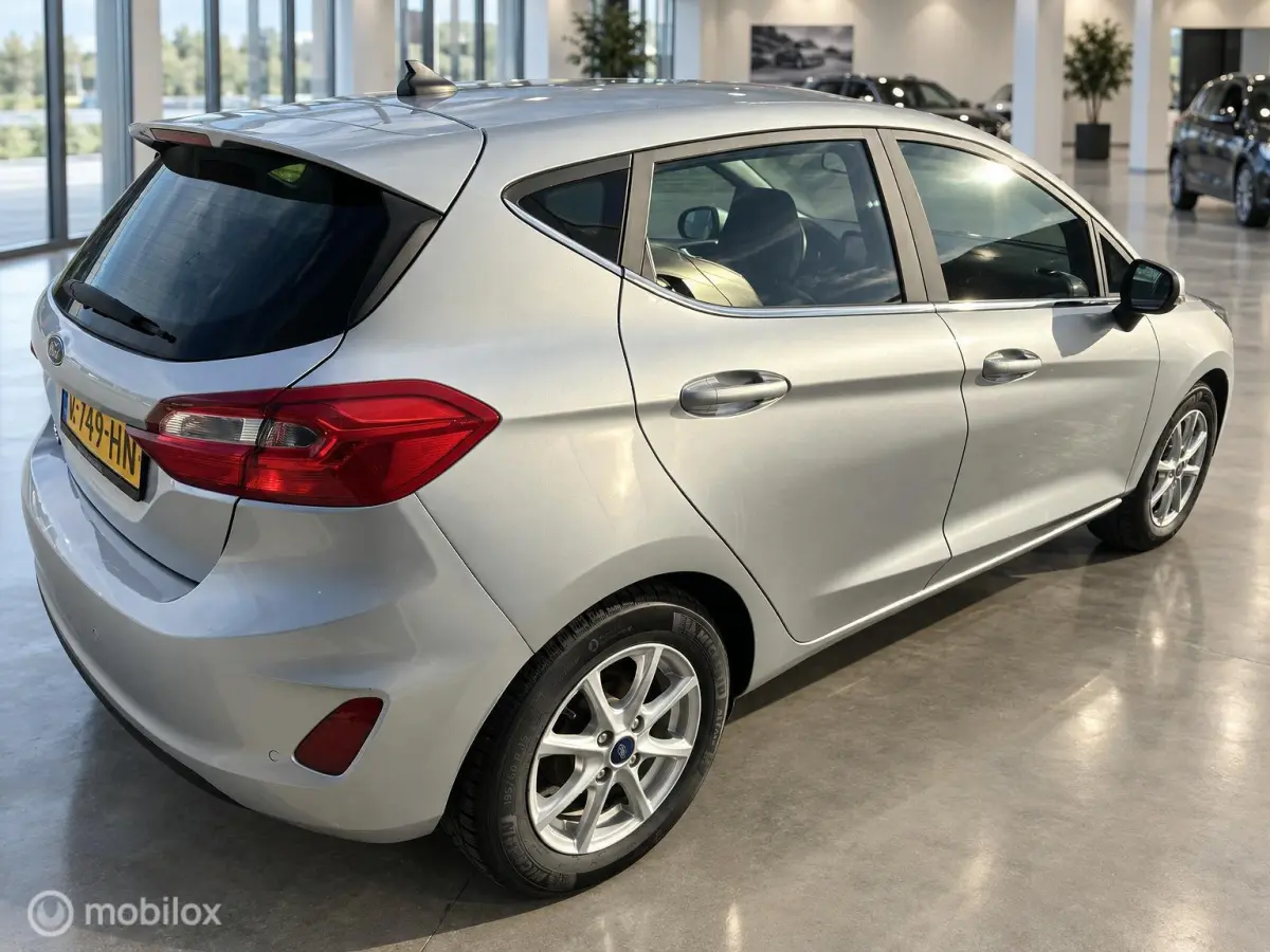 1.0 EcoBoost Titanium | 01/2021 | 128.775km | Zilver Metallic
