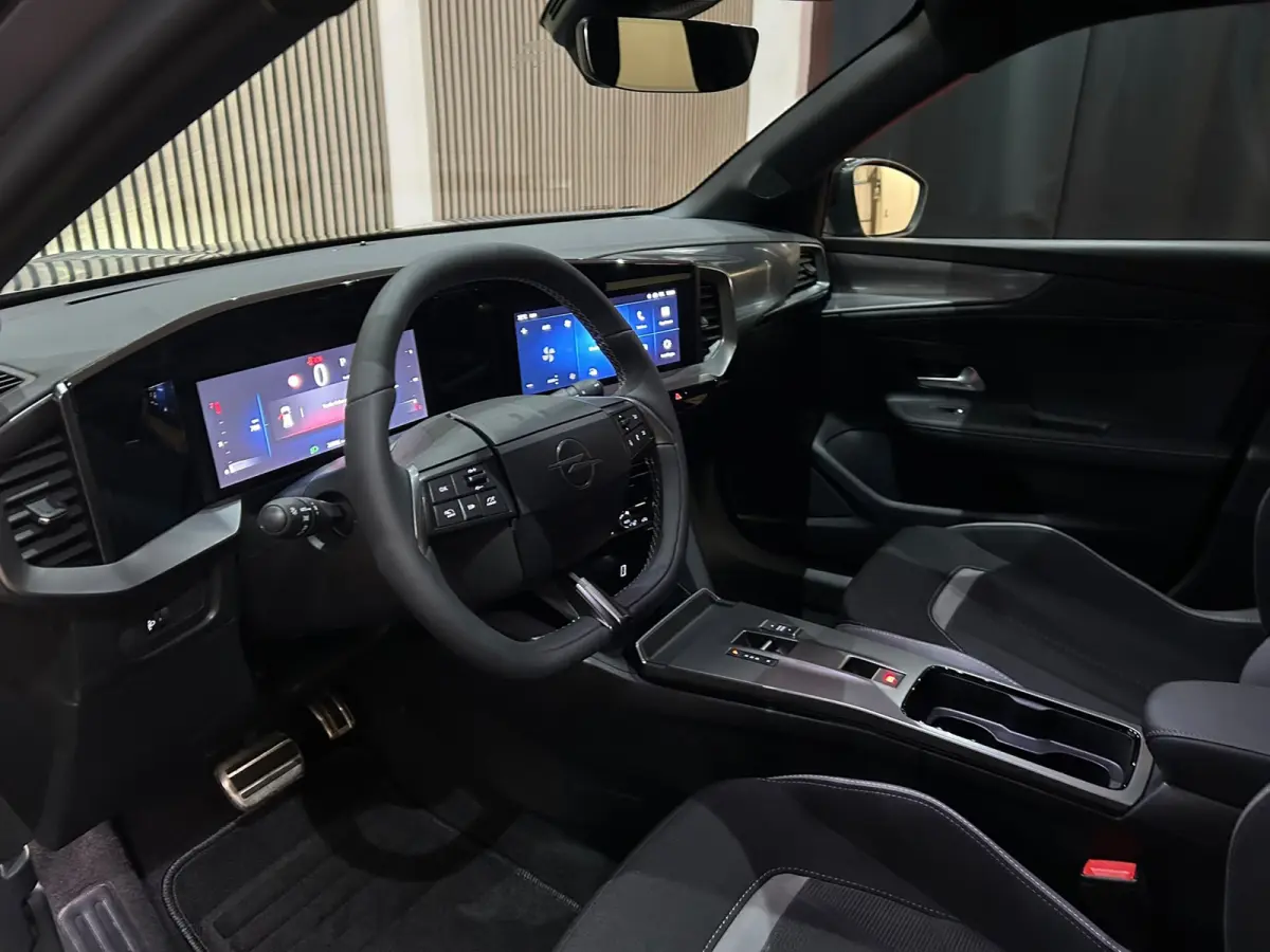 1.2 Turbo Hybrid Business Edition 360 Camera Navigatie