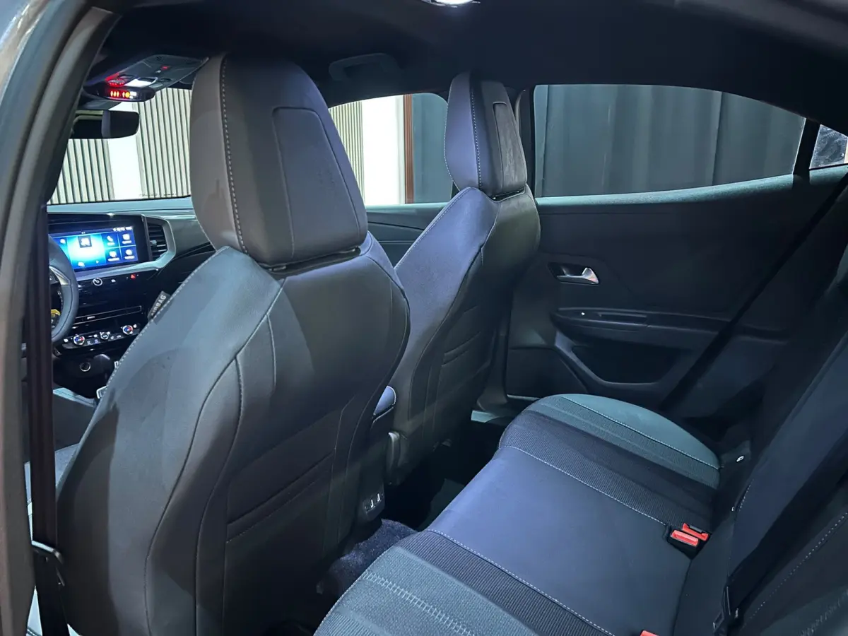 1.2 Turbo Hybrid Business Edition 360 Camera Navigatie