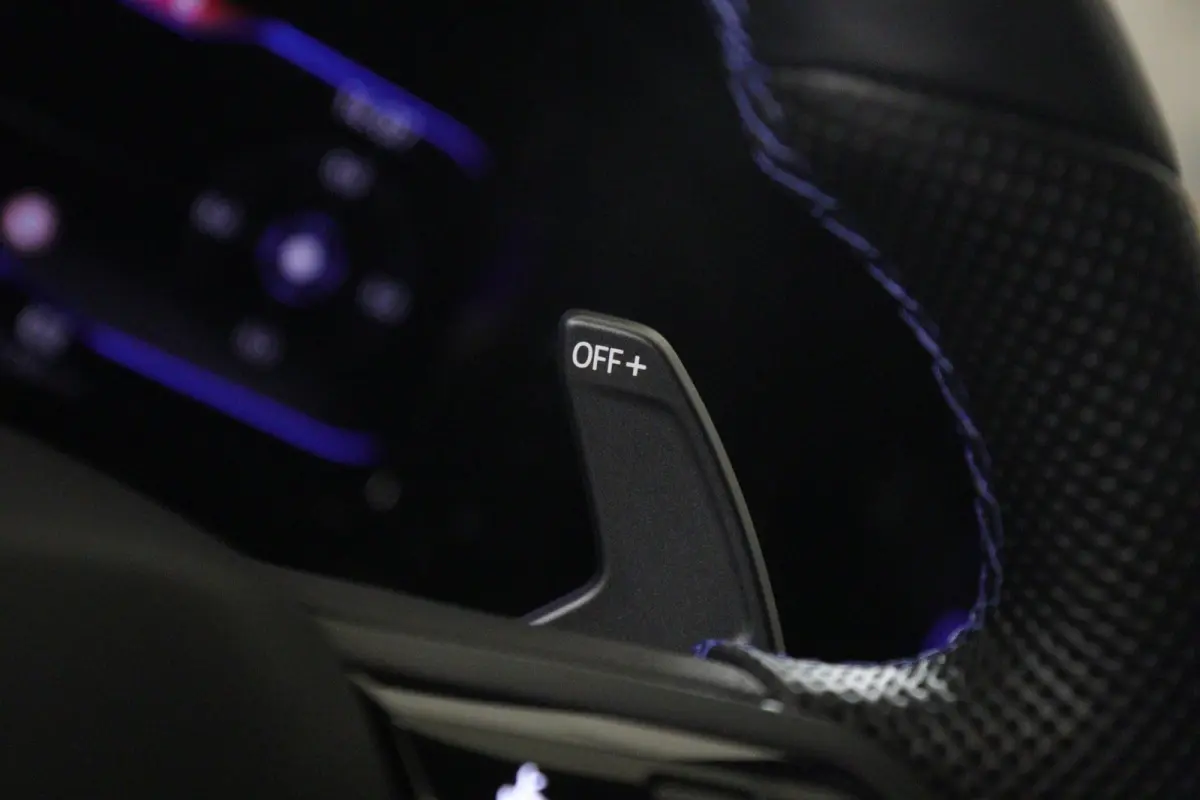 2.0 TSI R 4Motion AKRAP/PANO/HEADUP/IQ/H-K/BOMVOL