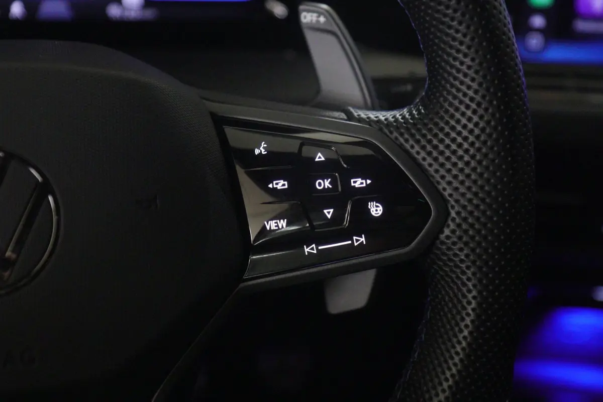 2.0 TSI R 4Motion AKRAP/PANO/HEADUP/IQ/H-K/BOMVOL