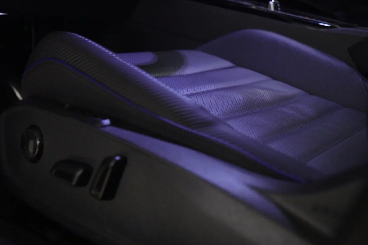 2.0 TSI R 4Motion AKRAP/PANO/HEADUP/IQ/H-K/BOMVOL