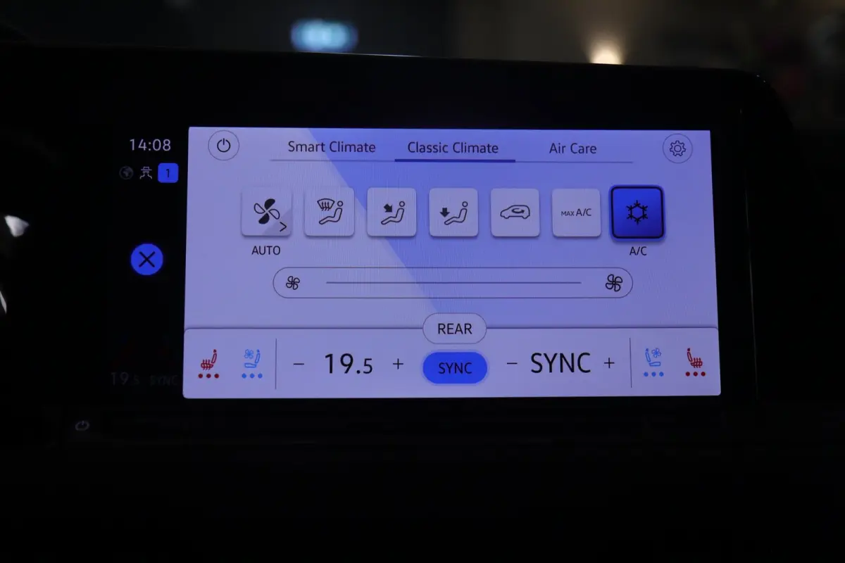 2.0 TSI R 4Motion AKRAP/PANO/HEADUP/IQ/H-K/BOMVOL