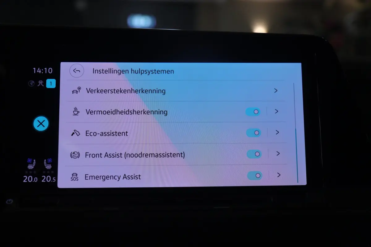 2.0 TSI R 4Motion AKRAP/PANO/HEADUP/IQ/H-K/BOMVOL