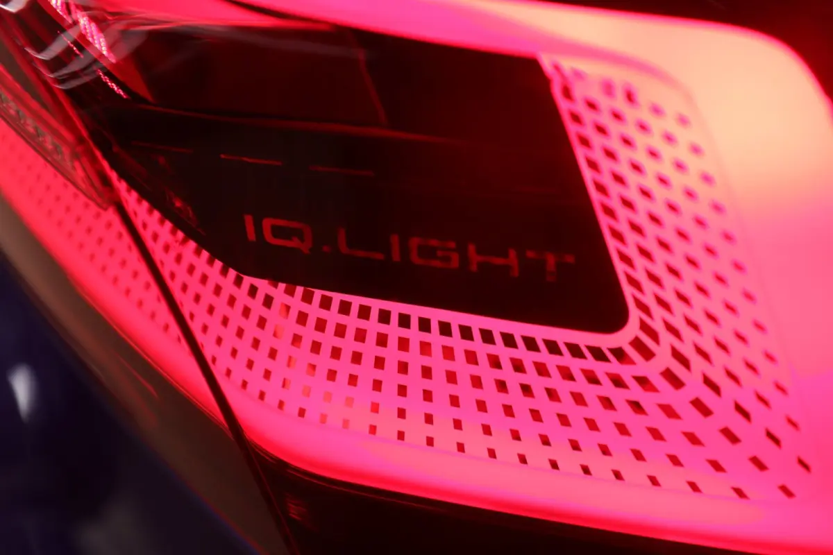 2.0 TSI R 4Motion AKRAP/PANO/HEADUP/IQ/H-K/BOMVOL