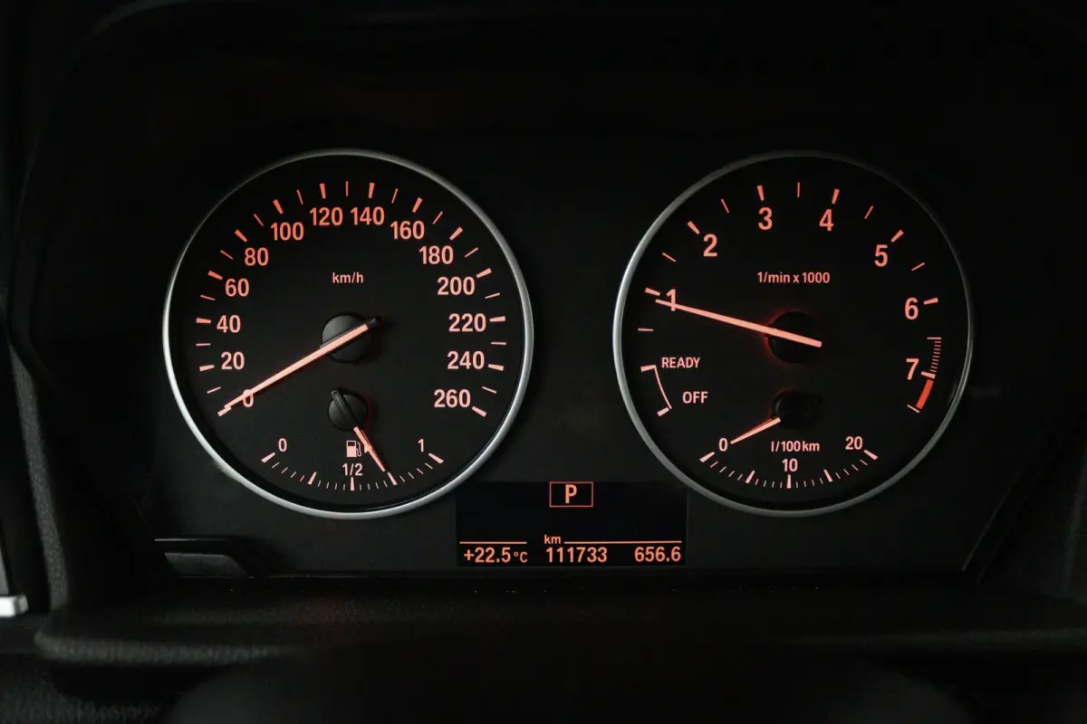 218i High Executive (NAVIGATIE, PARKEERSENSOREN, CRUISE CONTROL)