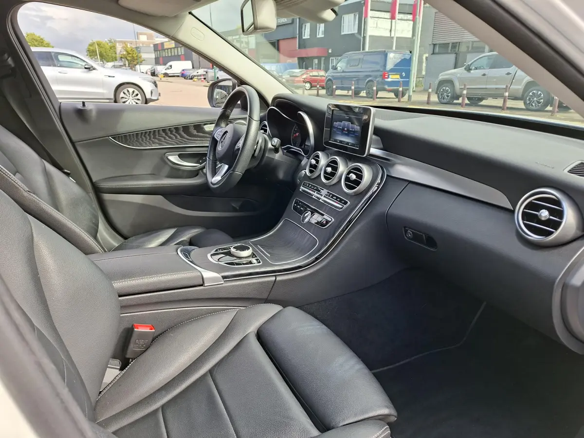 350 e PHEV Adaptive Cruise Dealer onderh. Lederen int. Camera Luchtvering org.NL auto