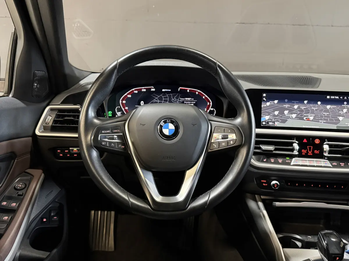 330e Business Edition Plus | Vol leder | Elektr. trekhaak | Harman/Kardon