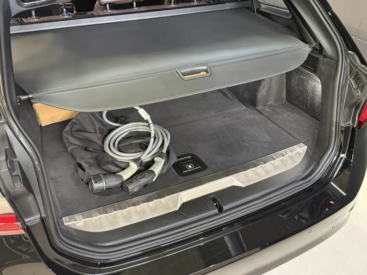 330e Business Edition Plus | Vol leder | Elektr. trekhaak | Harman/Kardon