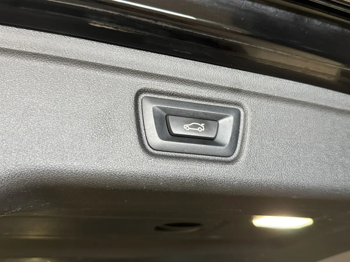330e Business Edition Plus | Vol leder | Elektr. trekhaak | Harman/Kardon