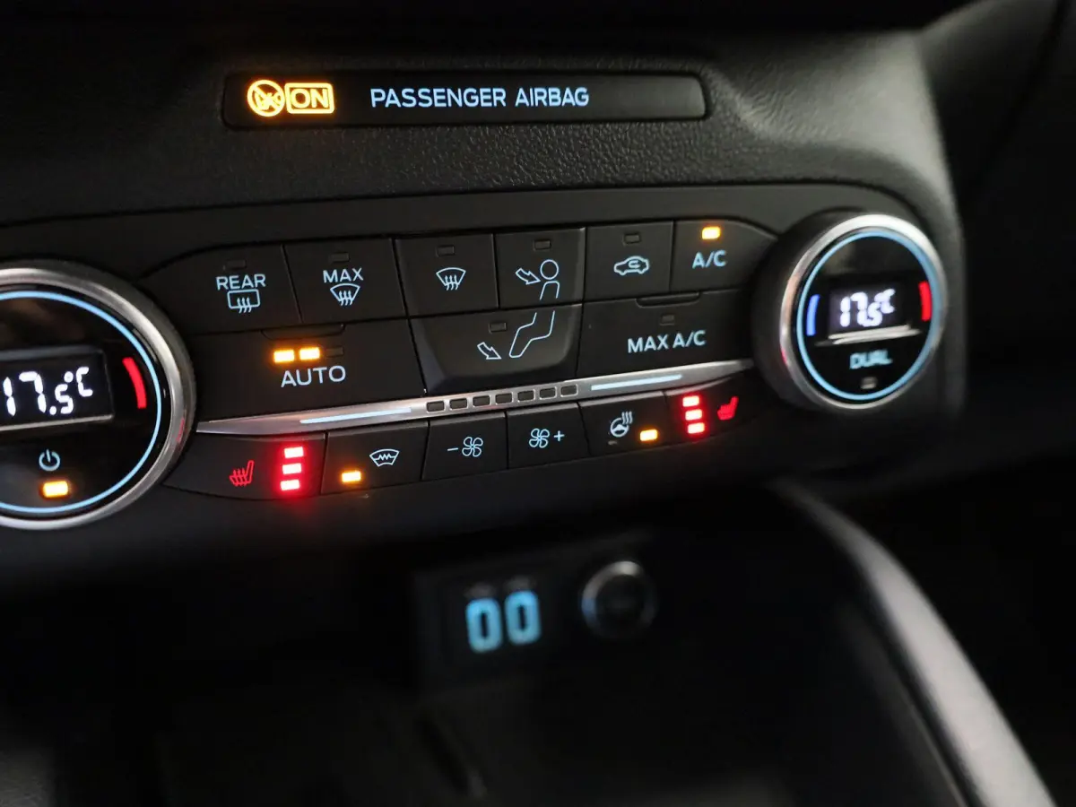 1.5 EcoBoost ST-Line X | Apple Carplay/Android Auto | B&o | Trekhaak | Achteruitrijcamera | Winterpakket |