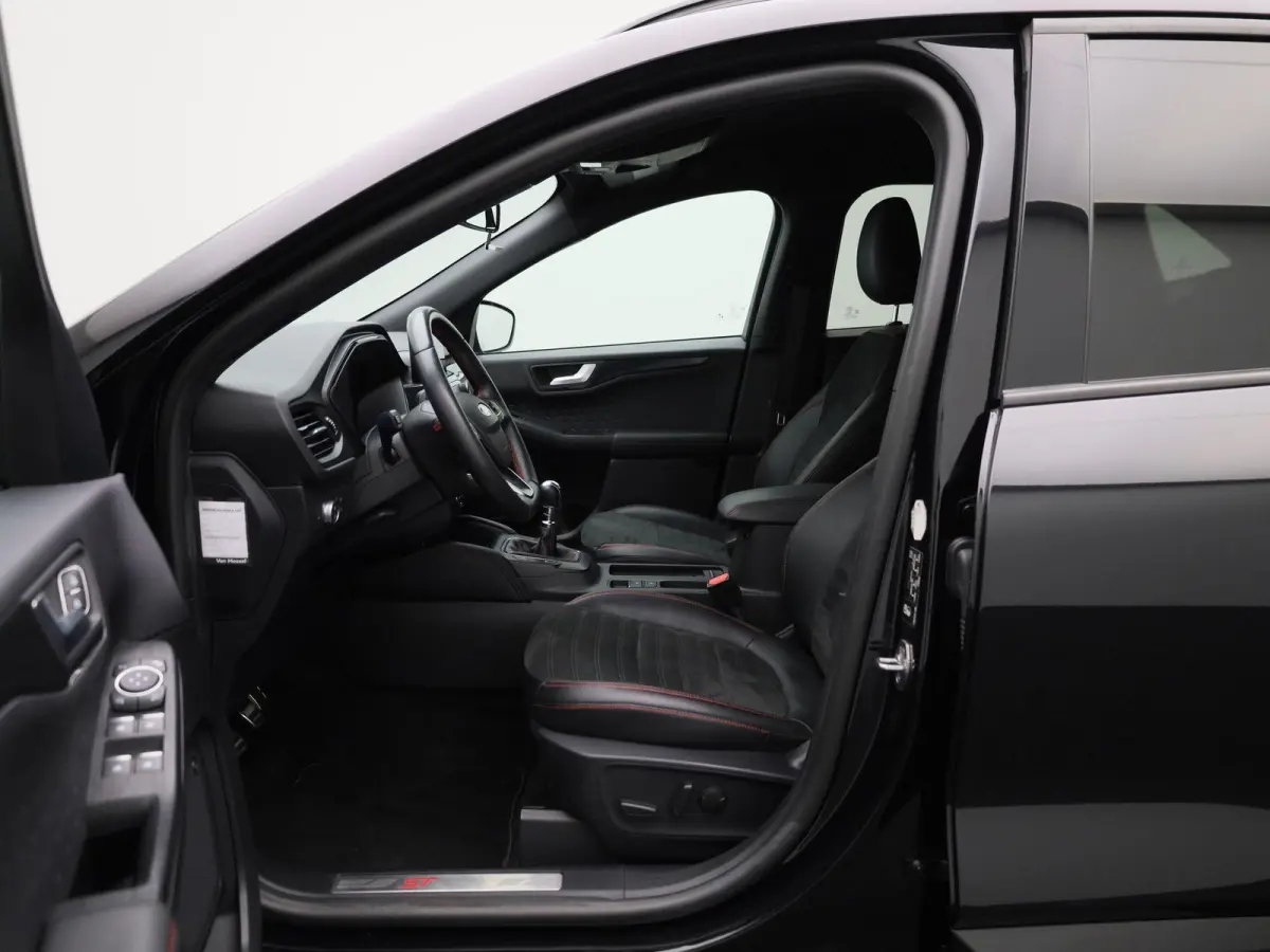 1.5 EcoBoost ST-Line X | Apple Carplay/Android Auto | B&o | Trekhaak | Achteruitrijcamera | Winterpakket |
